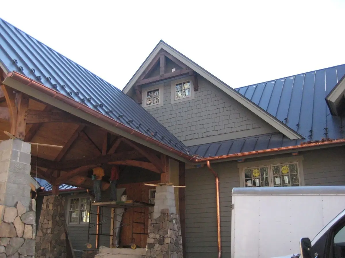 Craftsman Roofing team delivering quality roofing work in Hodman